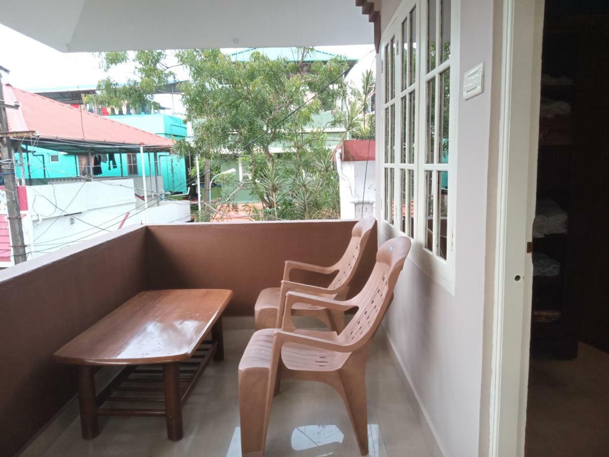 Frangipani Holiday Home Fort Kochi Exterior foto